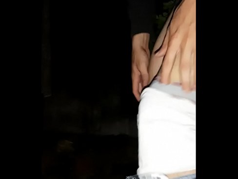 ❤️ Jirani yangu aliruka kwenye ukuta wangu wa karantini Video ya mkundu
